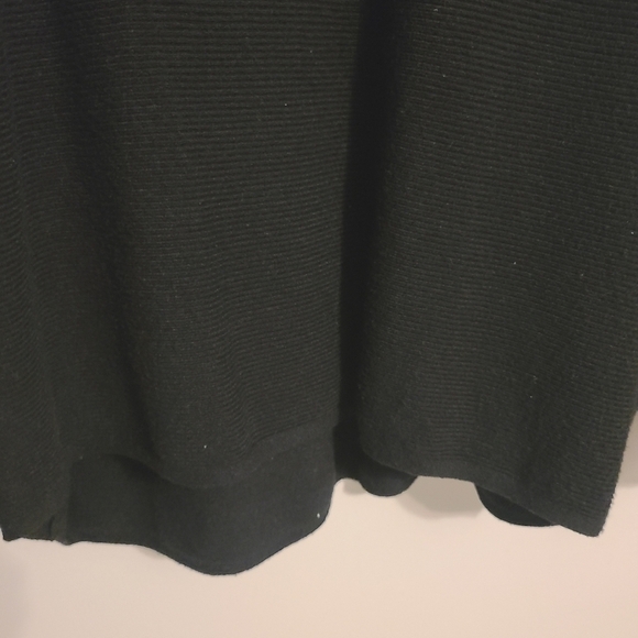 Premise Woman | Women's Black Ribbed Off the Shoulder Sweater (Size 1X) - Picture 5 of 11